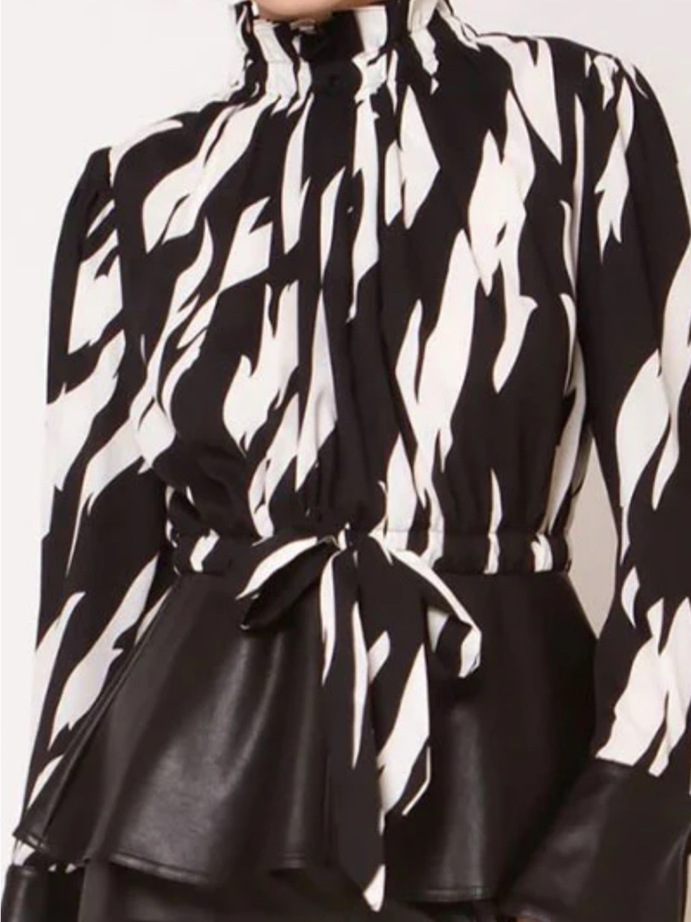 Gracia Black and White Abstract Tie-Waist Peplum Blouse - Picture 6 of 8